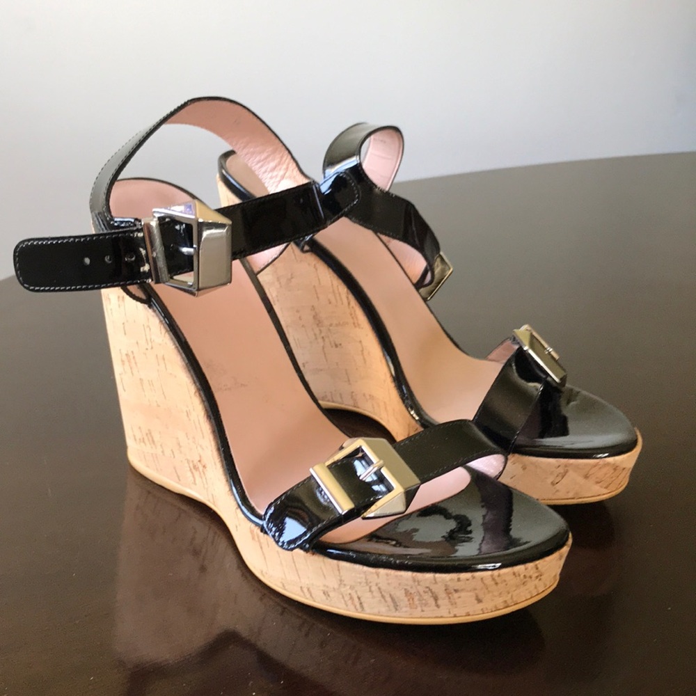 Glossy black Stuart Weitzman Alex crochet 9M wedge
